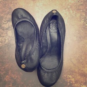 Like new Tory Burch wedge size 6